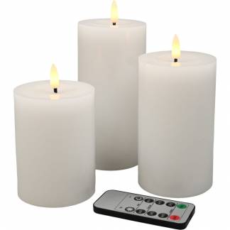 LED bloklys, &Oslash;7,5cm, hvid, plast, s&aelig;t &aacute; 3 stk., pulserende flamme, 10/12,5/15 cm i h&oslash;jden, m. fjernbetjening. *Denne vare tages ikke retur*
