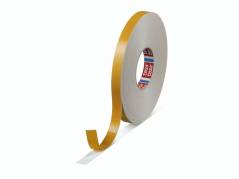 Dobbeltkl&Atilde;&brvbar;bende Tesa 4957 19mmx25m hvid