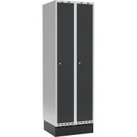 Garderobeskab 2x300mm m/lige tag, antracit d&oslash;r med cylinderl&aring;s og sokkel