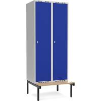 Garderobeskab 2x400mm m/lige tag, bl&aring; d&oslash;r med greb for h&aelig;ngel&aring;s og siddeb&aelig;nk