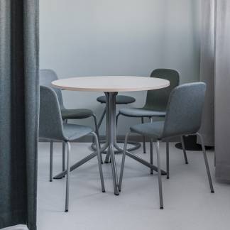 Bord Atlas 1133 &Oslash;800x720mm, Hvidpigmenteret eg med gr&aring;t understel