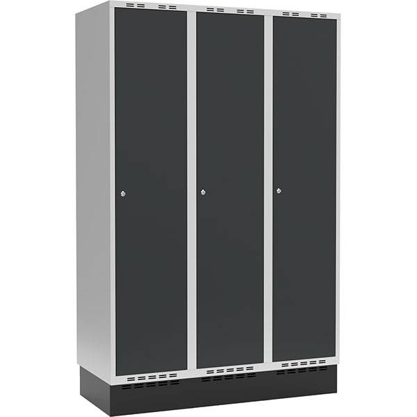 Garderobeskab 3x400mm m/lige tag, antracit d&oslash;r med cylinderl&aring;s og sokkel
